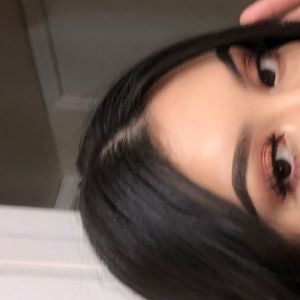 Meet your Posher, Dina